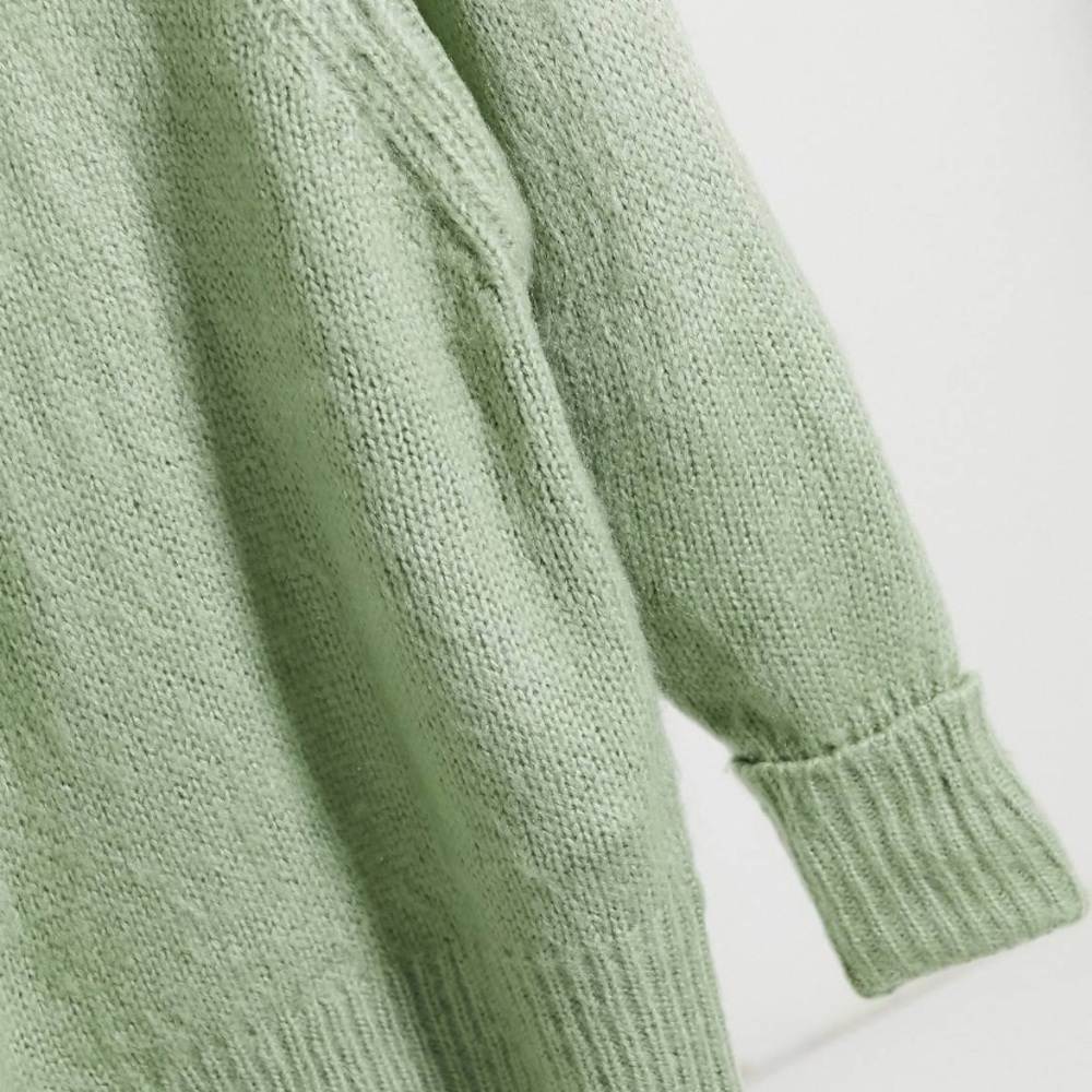 ๐ฆ ASOS petite oversized sweater - NEW! - Picture 11 of 11
